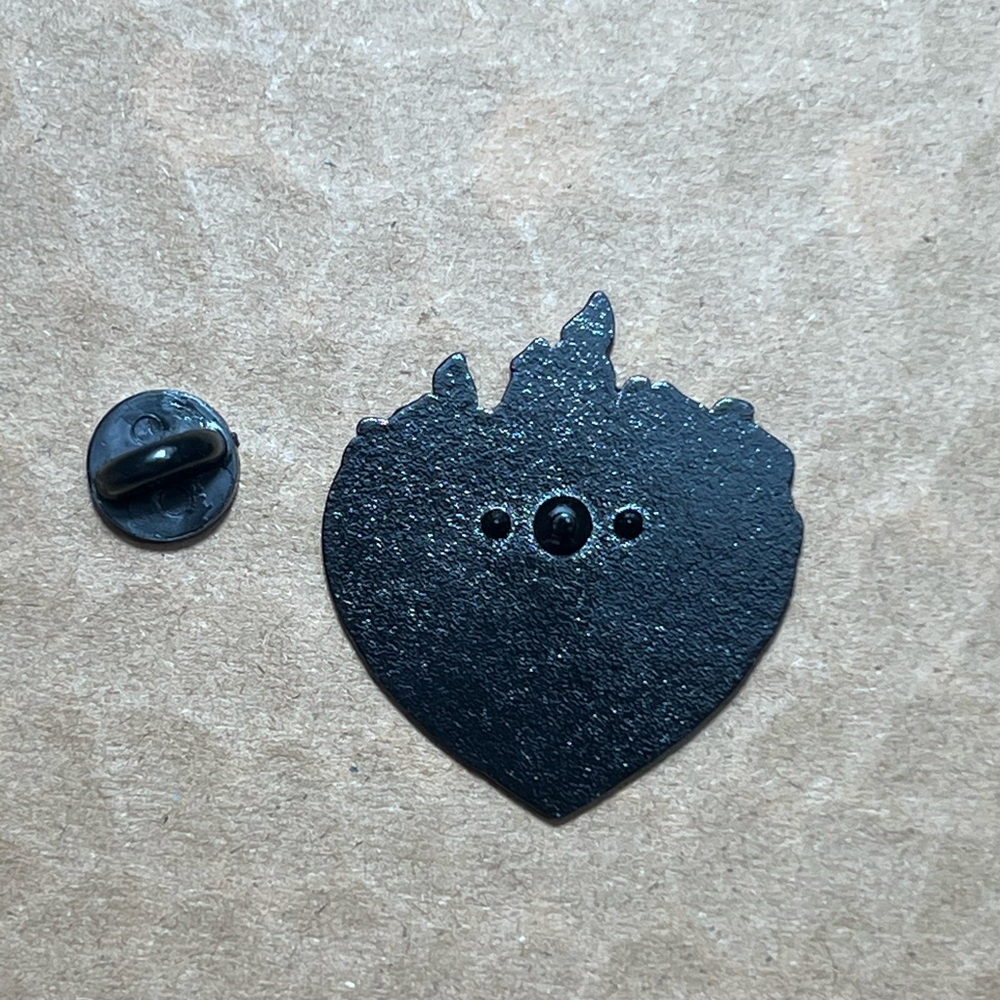 HADES HEART ON FIRE FANTASY ENAMEL PIN - Picture 6 of 9